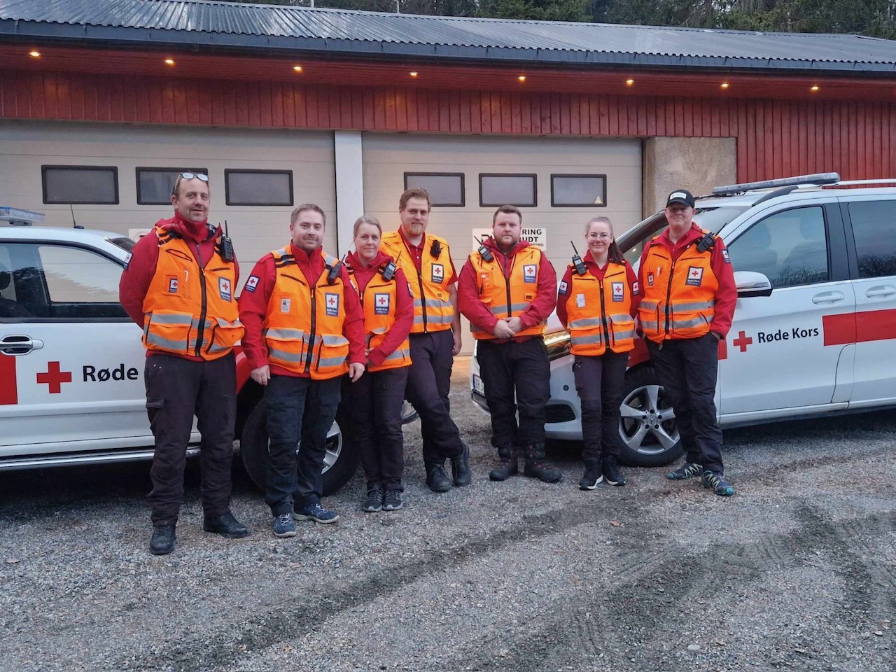 I beredskap for russen: Over 100 mannskaper var ute natt til 1. mai. Fra Eidsvoll deltok 8 medlemmer.